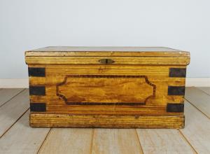 Original Victorian Hand Painted Travelling Trunk Chest